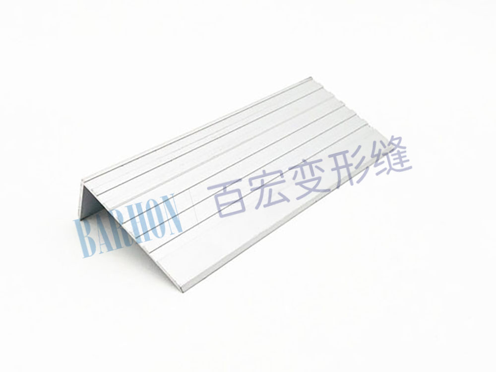 防滑条